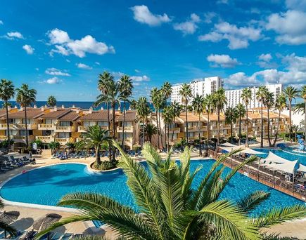 Royal Son Bou Family Club