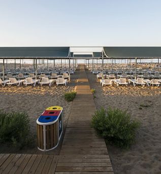 Palm World Resort & Spa Side