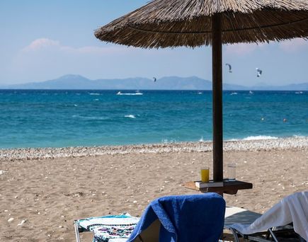 Alex Beach Hotel & Bungalows