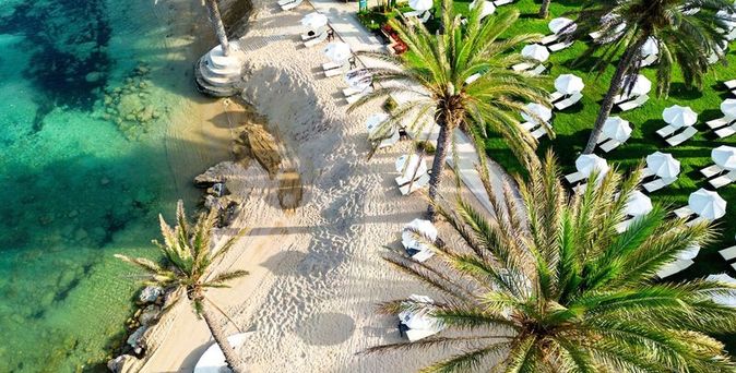 Constantinou Bros Pioneer Beach Hotel