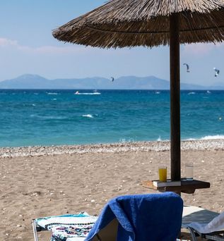 Alex Beach Hotel & Bungalows