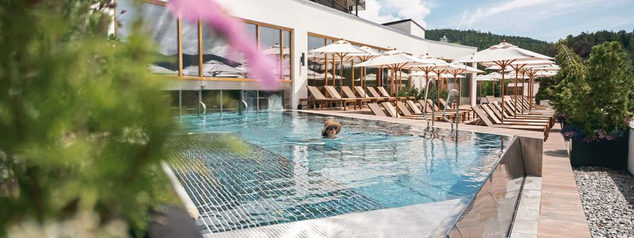Nidum Casual Luxury Hotel