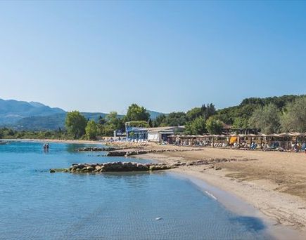 Robolla Beach Apart Hotel