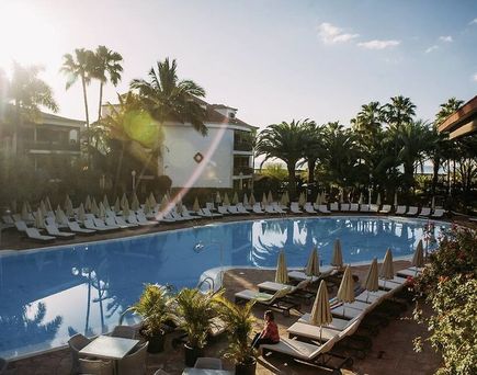 Hotel Parque Tropical