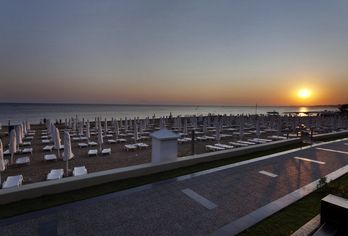 Hotel Grand Side