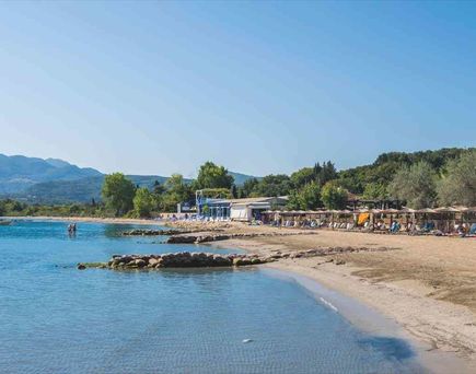 Robolla Beach Apart Hotel