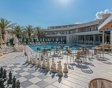 Minos Hotel