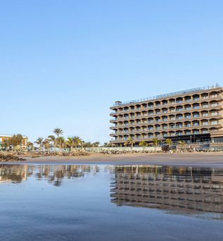 Hotel Faro, a Lopesan Collection Hotel