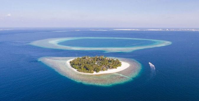 Malahini Kuda Bandos Resort
