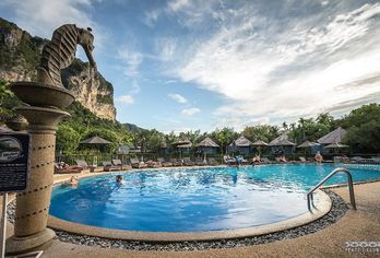 Peace Laguna Resort & Spa