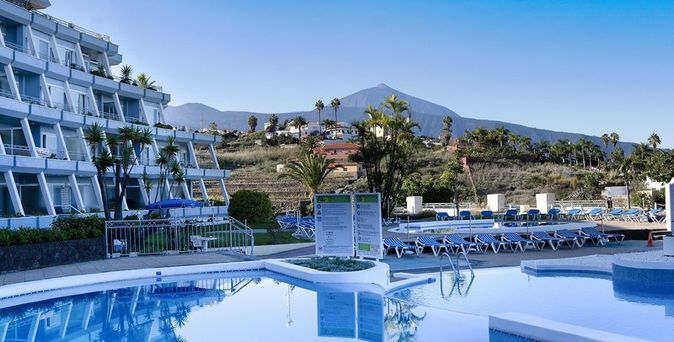 Coral La Quinta Park Suites