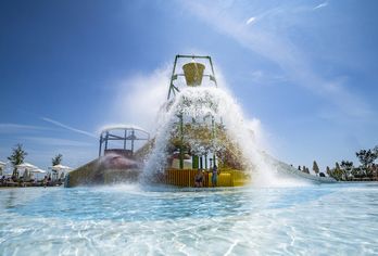Wave Resort