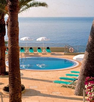 Madeira Regency Cliff