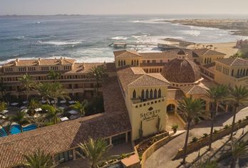 Secrets Bahía Real Resort & Spa