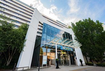 Novotel London West
