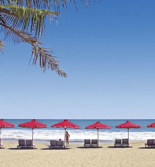 Legian Beach Hotel
