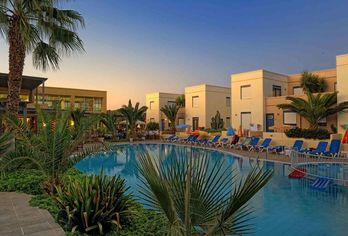 Meropi Hotel & Apartments