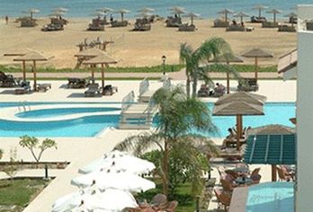 Lahami Bay Beach Resort & Gardens