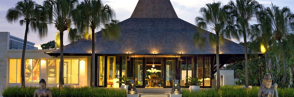 The Royal Santrian Luxury Beach Villas