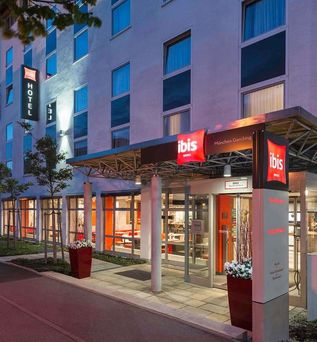 Hotel ibis Muenchen Garching