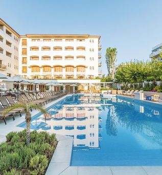 Theartemis Palace