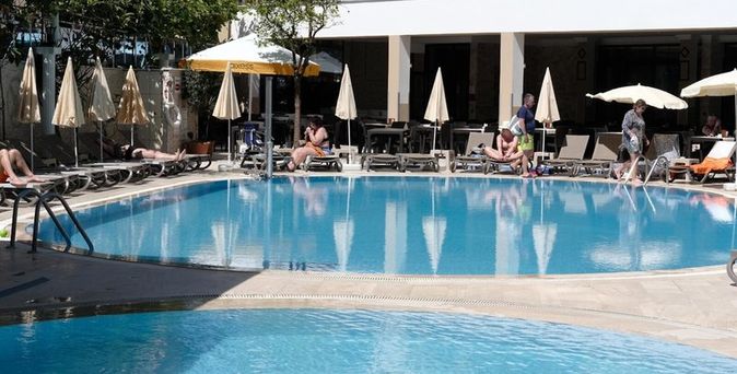 Monte Carlo Hotel