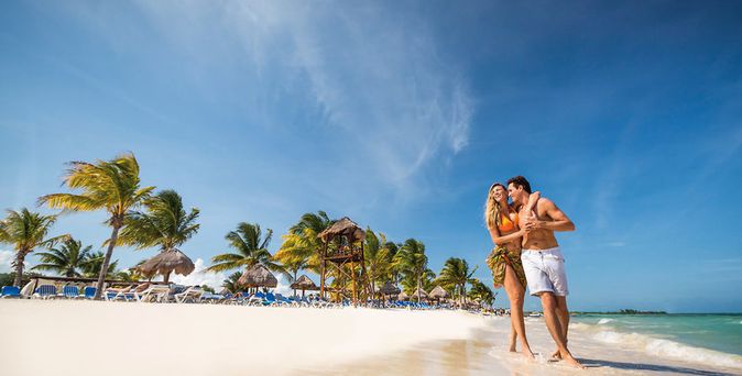 BlueBay Grand Esmeralda