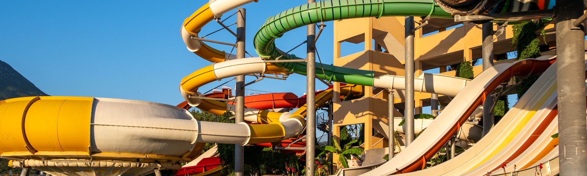 Großer bunter Aquapark