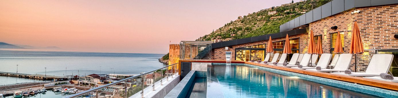 Numa Port Hotel