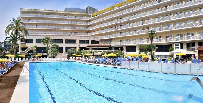 Hotel GHT Oasis Park & Spa