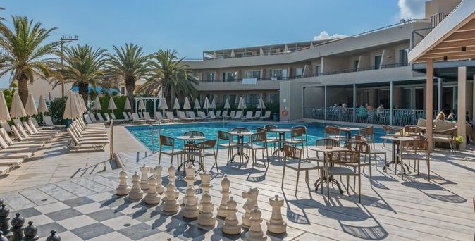 Minos Hotel