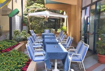 Hotel Diana