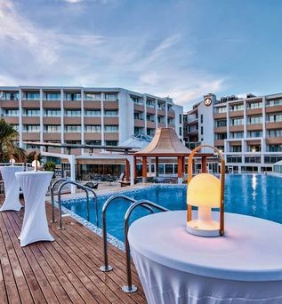 db Seabank Resort & Spa