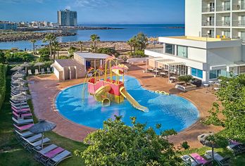 Universal Hotel Romantica