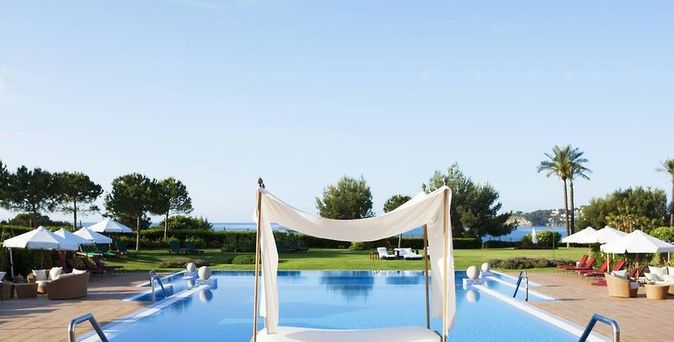 The St. Regis Mardavall Mallorca Resort 