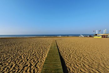 Side Star Resort