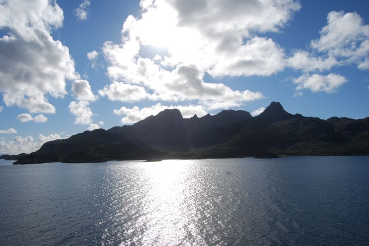 Wie beeindruckend die Spiegelung von Licht und Wasser ist