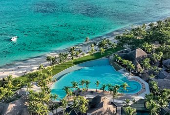 Dinarobin Beachcomber Villas