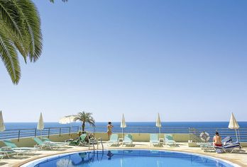 Madeira Regency Cliff