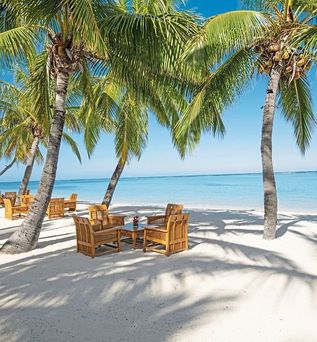 Paradis Beachcomber Golf Resort & Spa