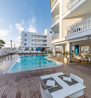 Hotel Triton Beach
