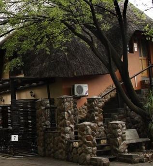 Lapalosa Lodge