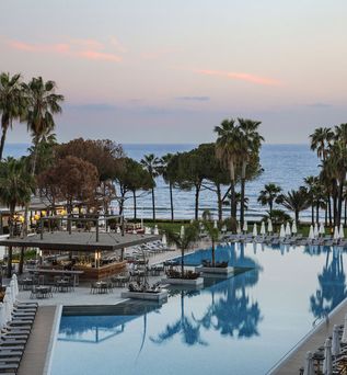 Acanthus Cennet Barut Collection