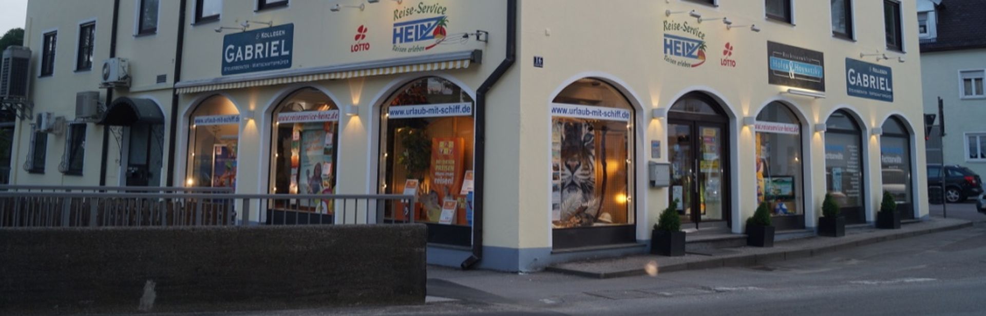 Reisebüro von außen