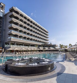 Hotel Faro, a Lopesan Collection Hotel