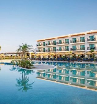 AP Cabanas Beach & Nature