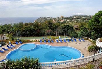 Hotel Villaggio Pineta Petto Bianco