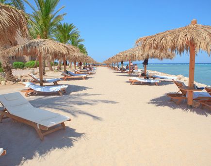 The Breakers Diving & Surfing Lodge