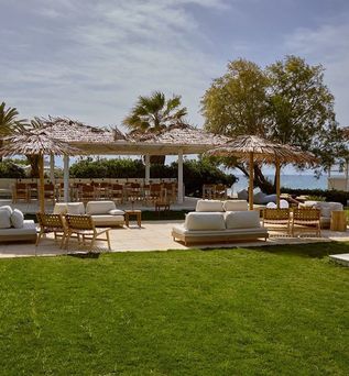 Maravel Star Art Hotel