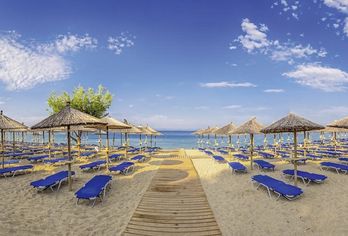 Lagomandra Beach Hotel